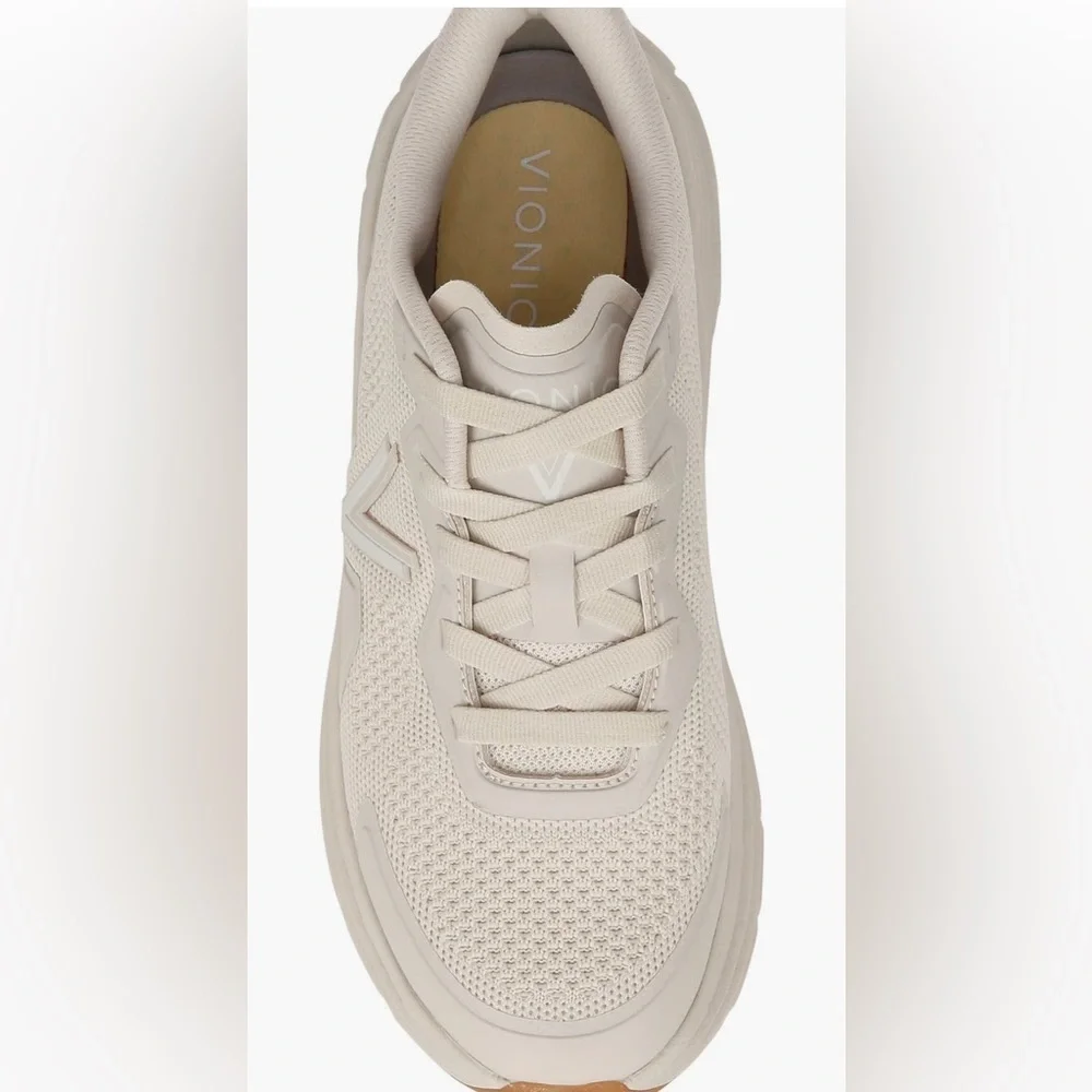 Women's Cream Vionic Walk Max Water Repellent Sneaker